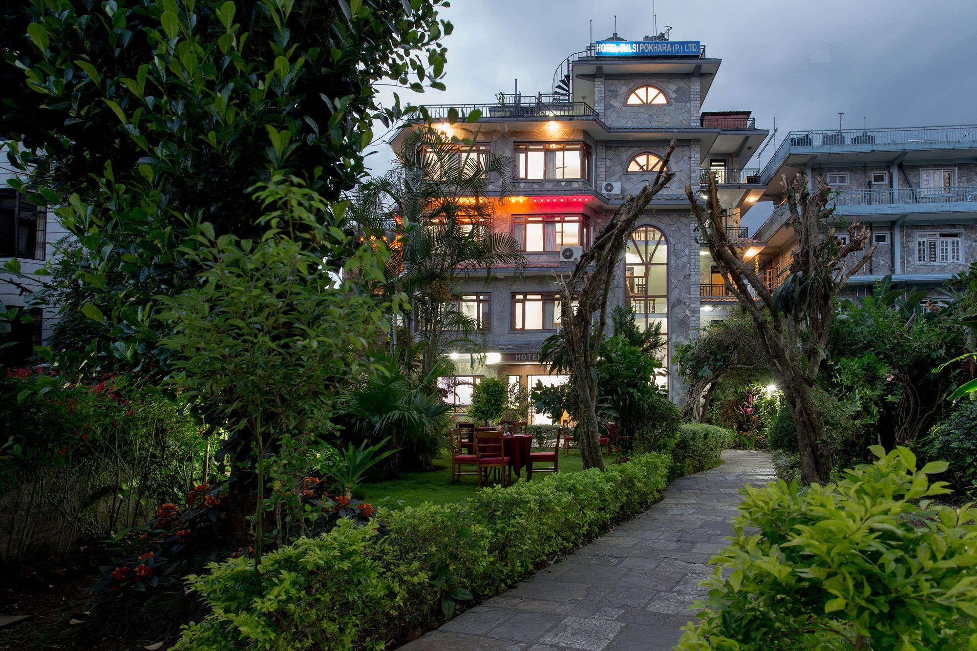 Hotel Tulsi Pokhara Eksteriør bilde